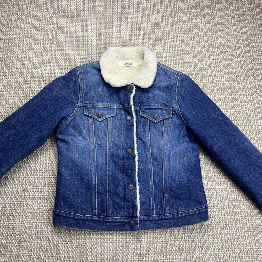Abercrombie & Fitch Sherpa Lined Womens Medium Denim Trucker Jean Snap Up Jacket